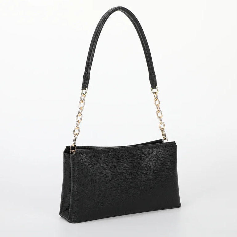 BORSA A TRACOLLA CON CHIUSURA VERNICIATA IN TINTA